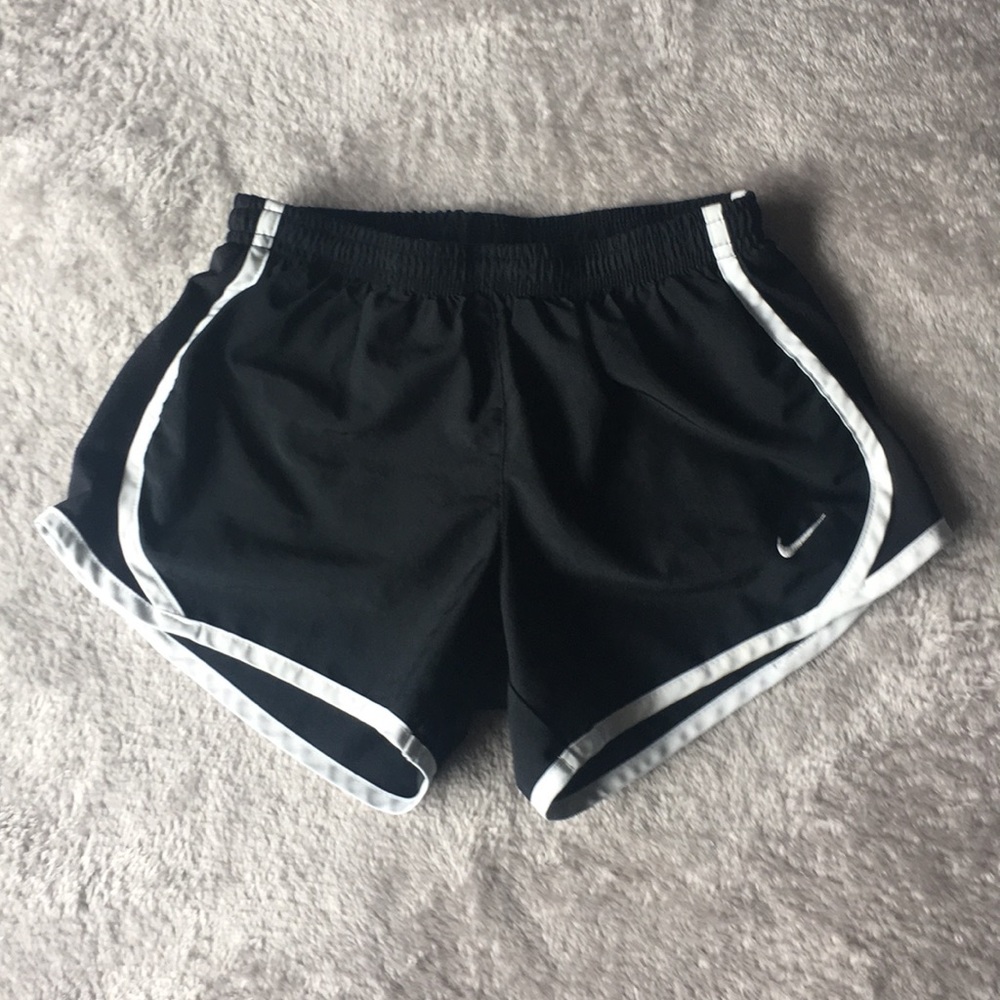 Women’s NikeFIT running shorts (x-small)
